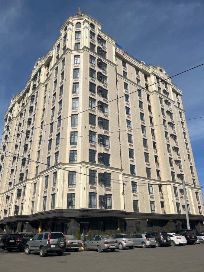 Апартамент Кристалл Bishkek Exterior foto
