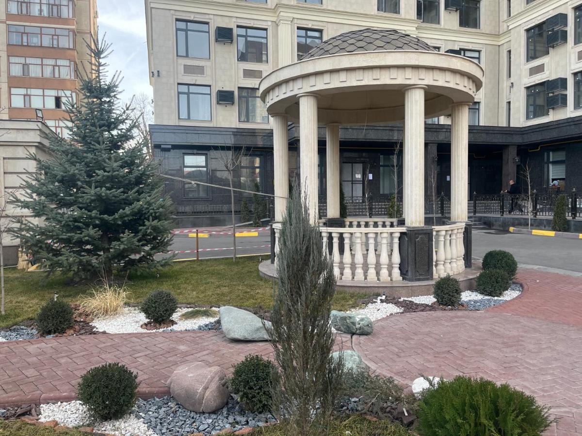 Апартамент Кристалл Bishkek Exterior foto