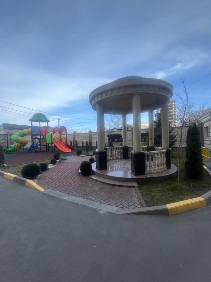 Апартамент Кристалл Bishkek Exterior foto